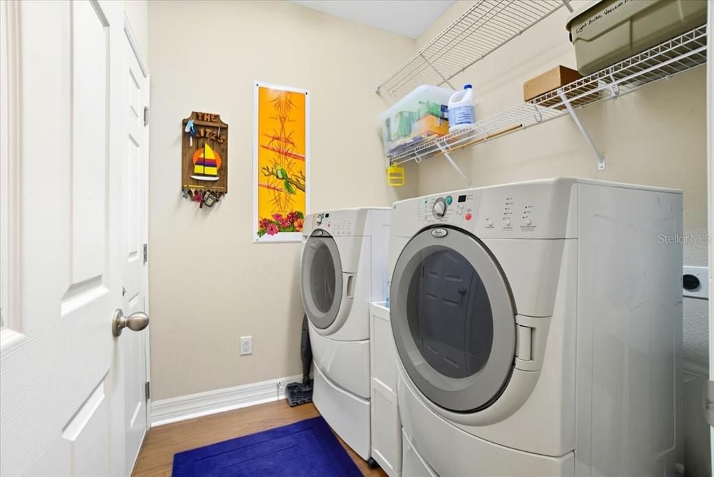 待售: $445,000 (3 贝兹, 2 浴室, 1925 平方英尺)