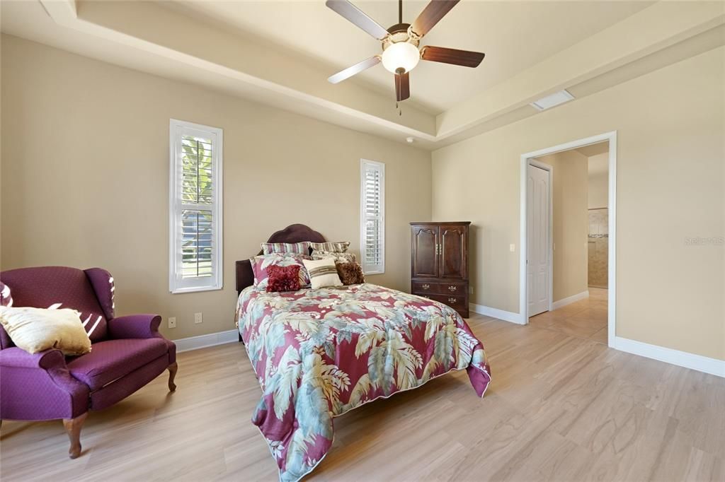 For Sale: $599,900 (3 beds, 3 baths, 2579 Square Feet)