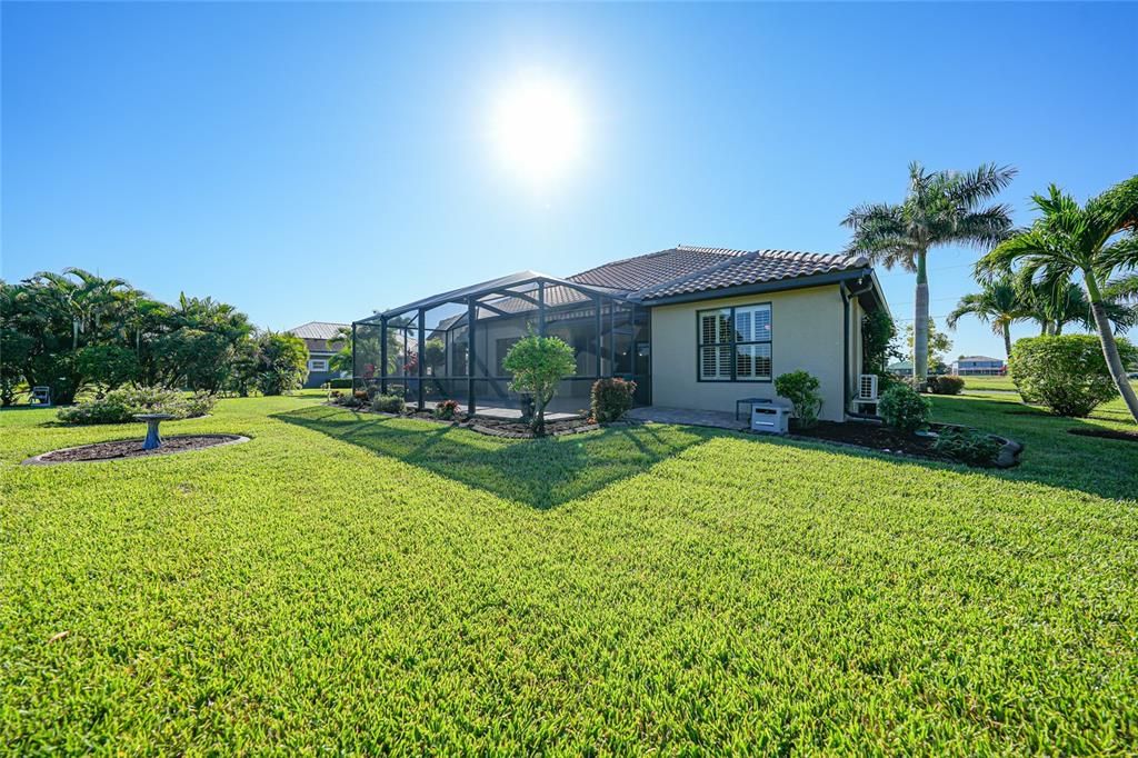 For Sale: $599,900 (3 beds, 3 baths, 2579 Square Feet)