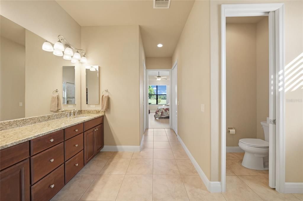 For Sale: $599,900 (3 beds, 3 baths, 2579 Square Feet)