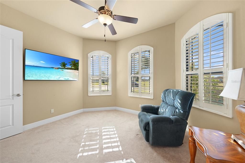 For Sale: $599,900 (3 beds, 3 baths, 2579 Square Feet)