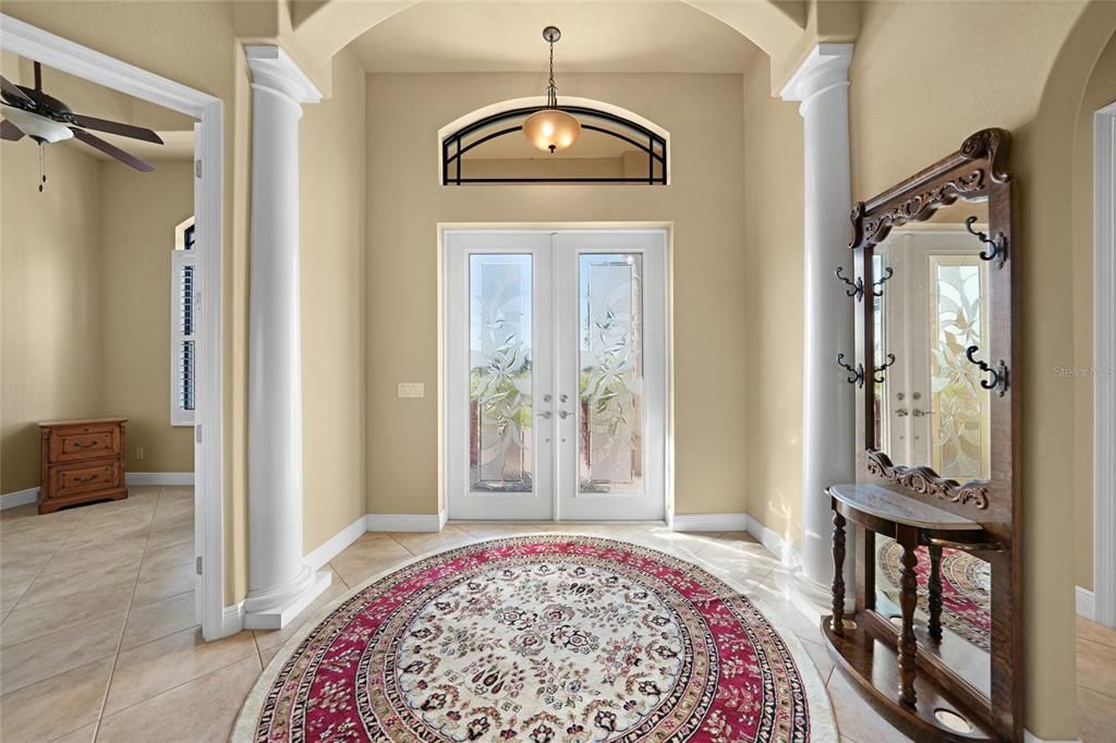 For Sale: $599,900 (3 beds, 3 baths, 2579 Square Feet)