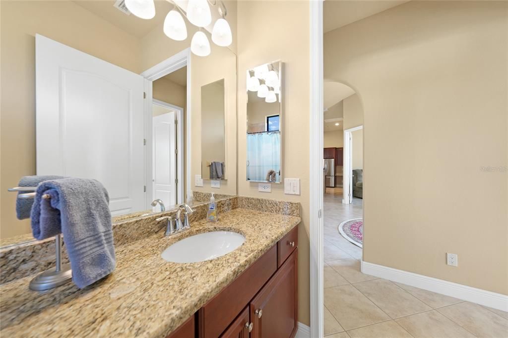 For Sale: $599,900 (3 beds, 3 baths, 2579 Square Feet)