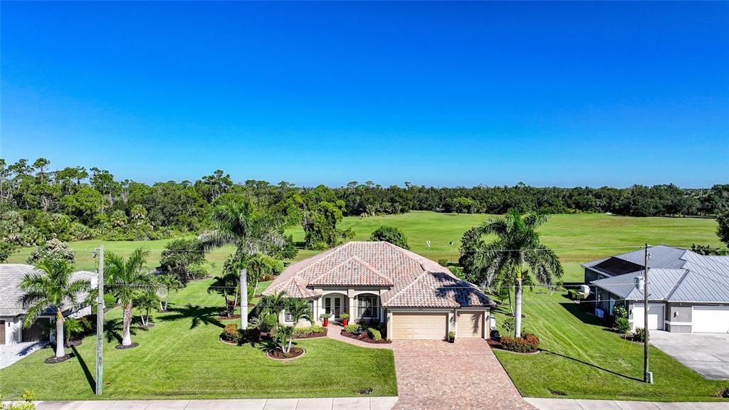 For Sale: $599,900 (3 beds, 3 baths, 2579 Square Feet)