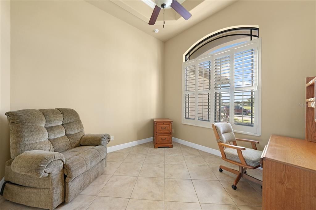 For Sale: $599,900 (3 beds, 3 baths, 2579 Square Feet)