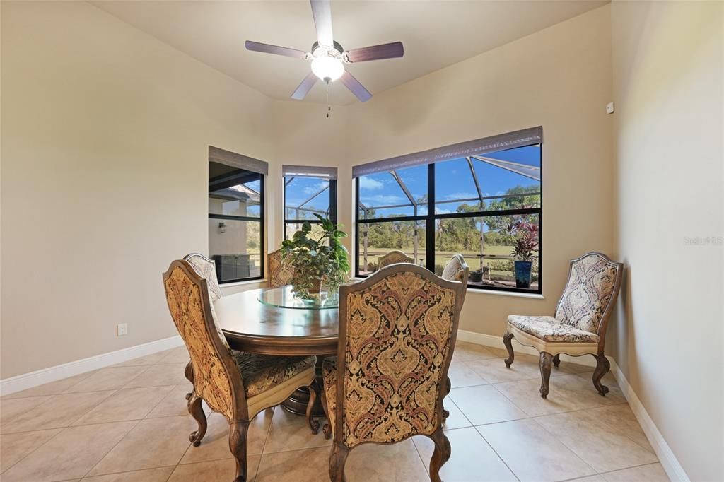 For Sale: $599,900 (3 beds, 3 baths, 2579 Square Feet)