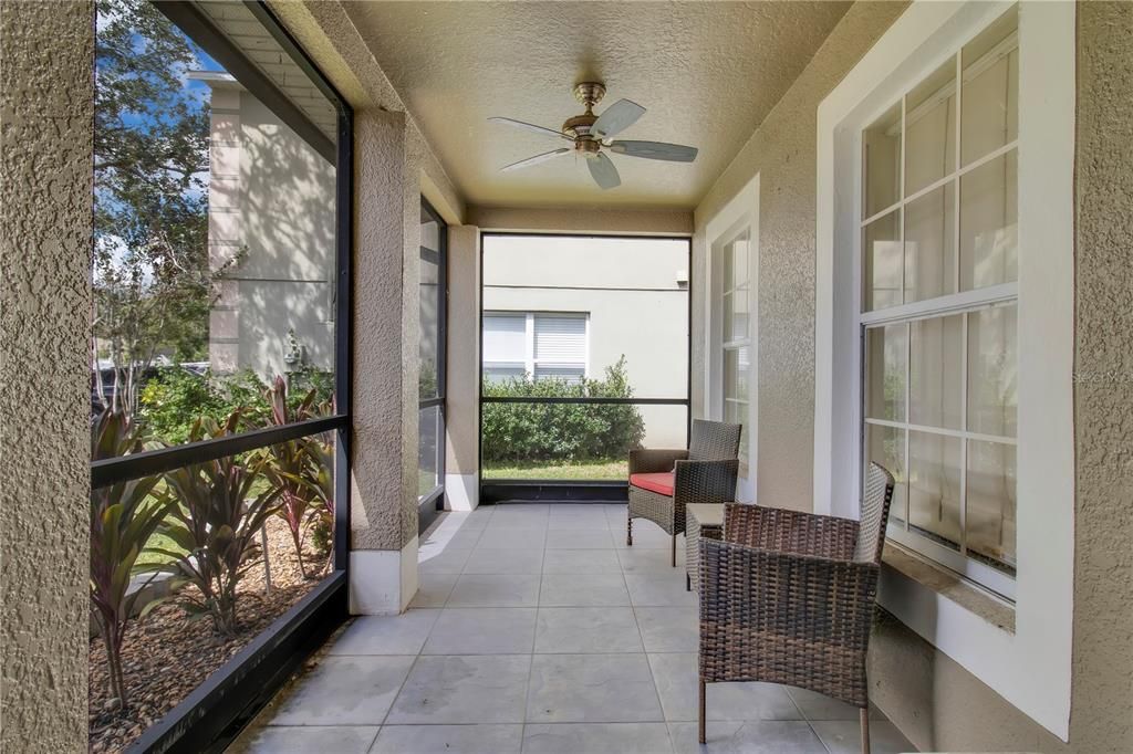 合同活跃: $549,000 (6 贝兹, 4 浴室, 3479 平方英尺)