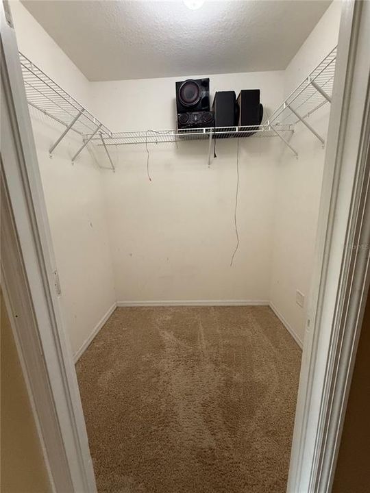 Active With Contract: $249,000 (3 beds, 2 baths, 1669 Square Feet)