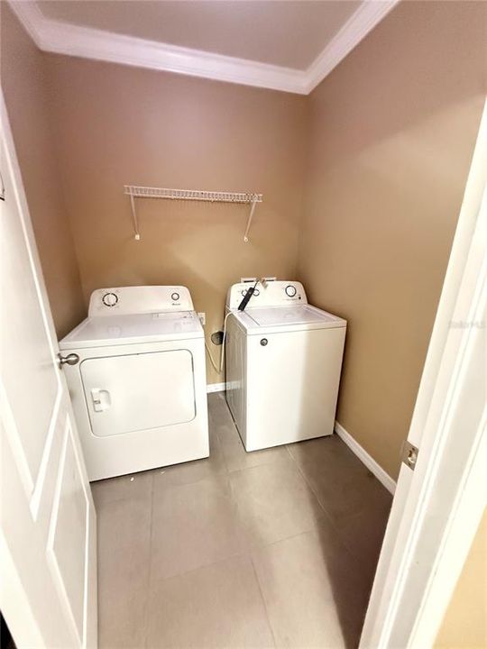 Active With Contract: $249,000 (3 beds, 2 baths, 1669 Square Feet)