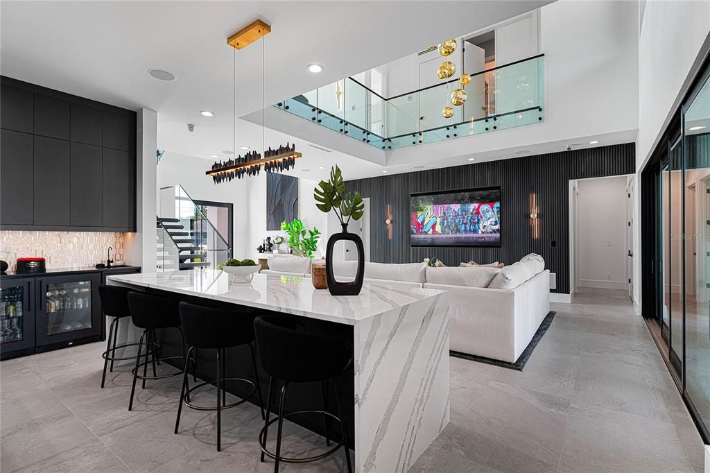 For Sale: $3,995,000 (6 beds, 6 baths, 5700 Square Feet)