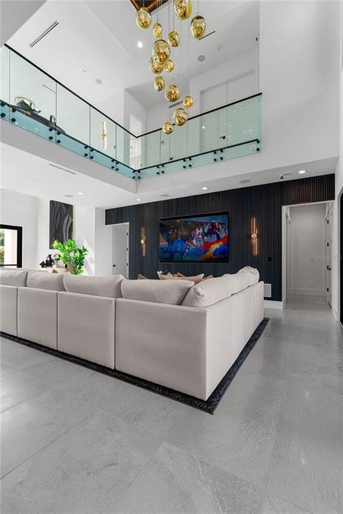 For Sale: $3,995,000 (6 beds, 6 baths, 5700 Square Feet)