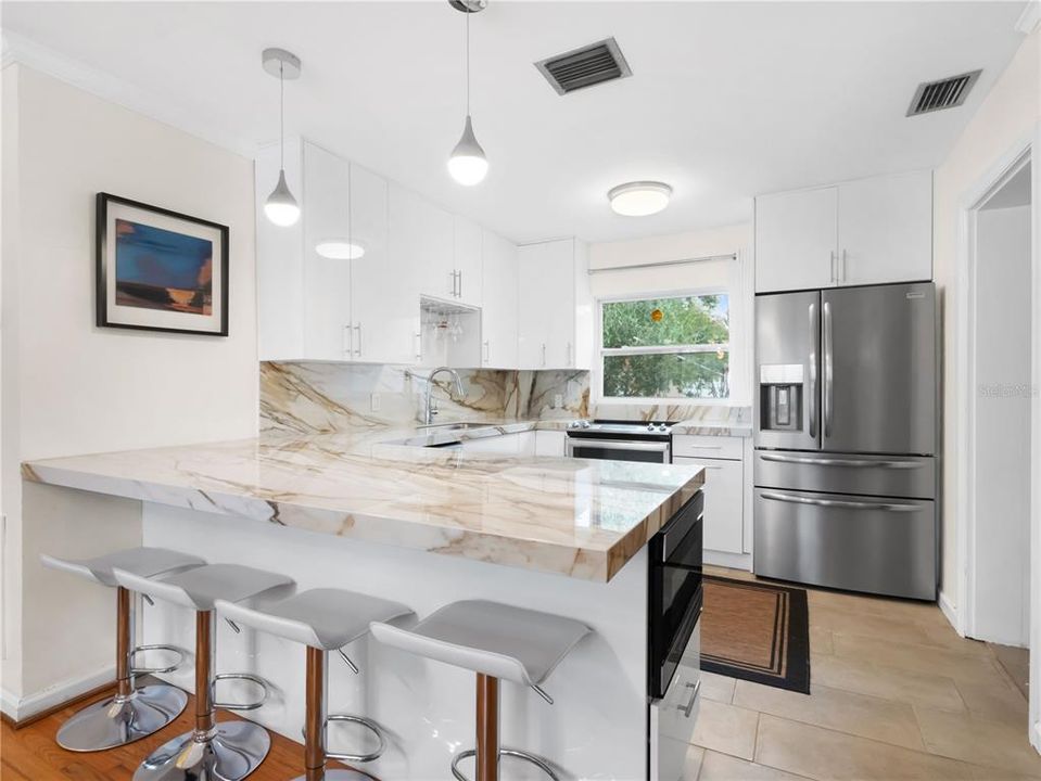 For Sale: $365,000 (3 beds, 1 baths, 1264 Square Feet)