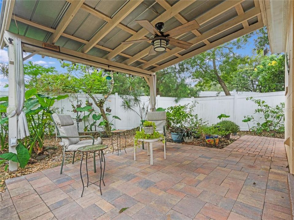 For Sale: $365,000 (3 beds, 1 baths, 1264 Square Feet)