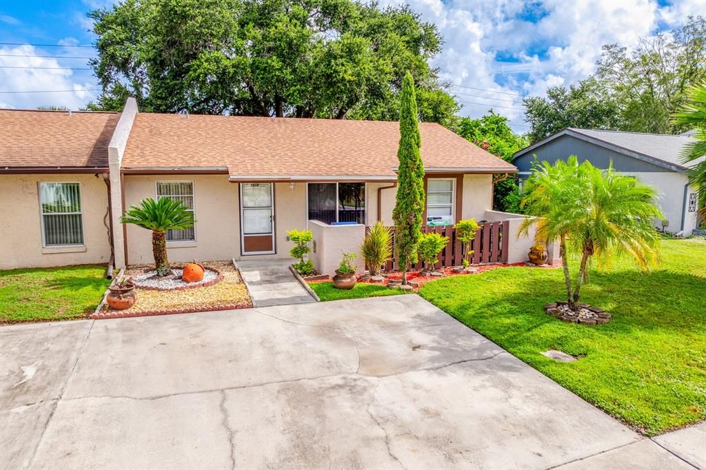 Active With Contract: $269,900 (3 beds, 2 baths, 1109 Square Feet)