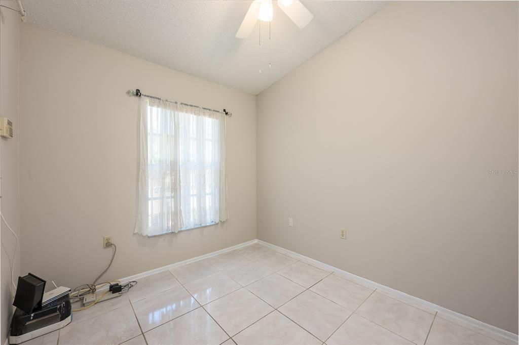 Active With Contract: $269,900 (3 beds, 2 baths, 1109 Square Feet)