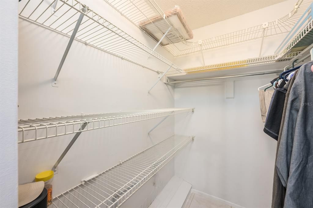 Active With Contract: $269,900 (3 beds, 2 baths, 1109 Square Feet)