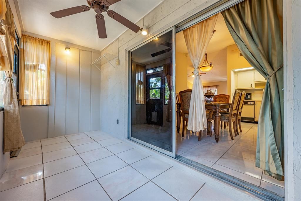 Active With Contract: $269,900 (3 beds, 2 baths, 1109 Square Feet)