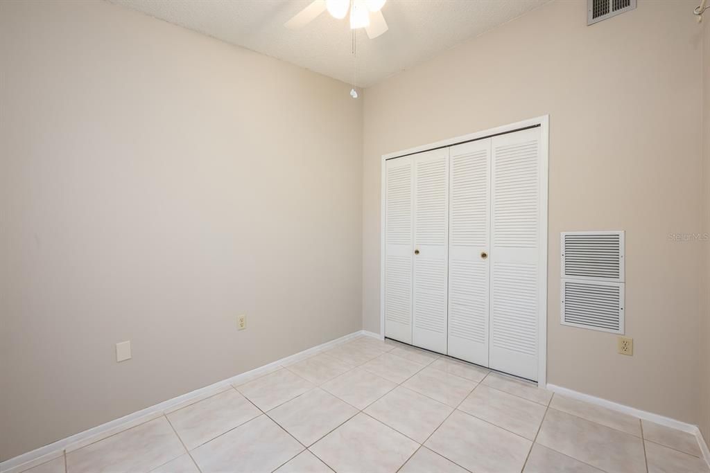 Active With Contract: $269,900 (3 beds, 2 baths, 1109 Square Feet)