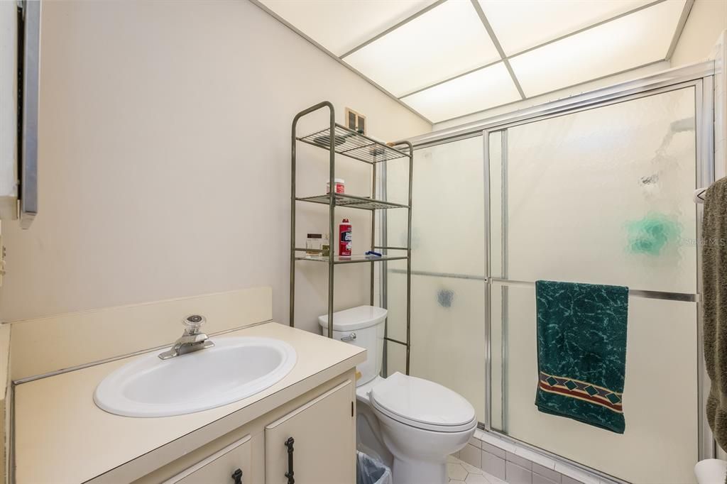 Active With Contract: $269,900 (3 beds, 2 baths, 1109 Square Feet)