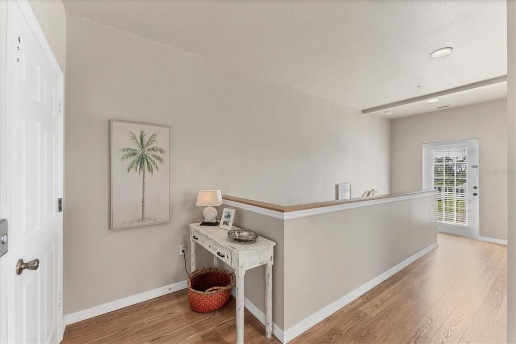 待售: $320,000 (3 贝兹, 2 浴室, 2004 平方英尺)