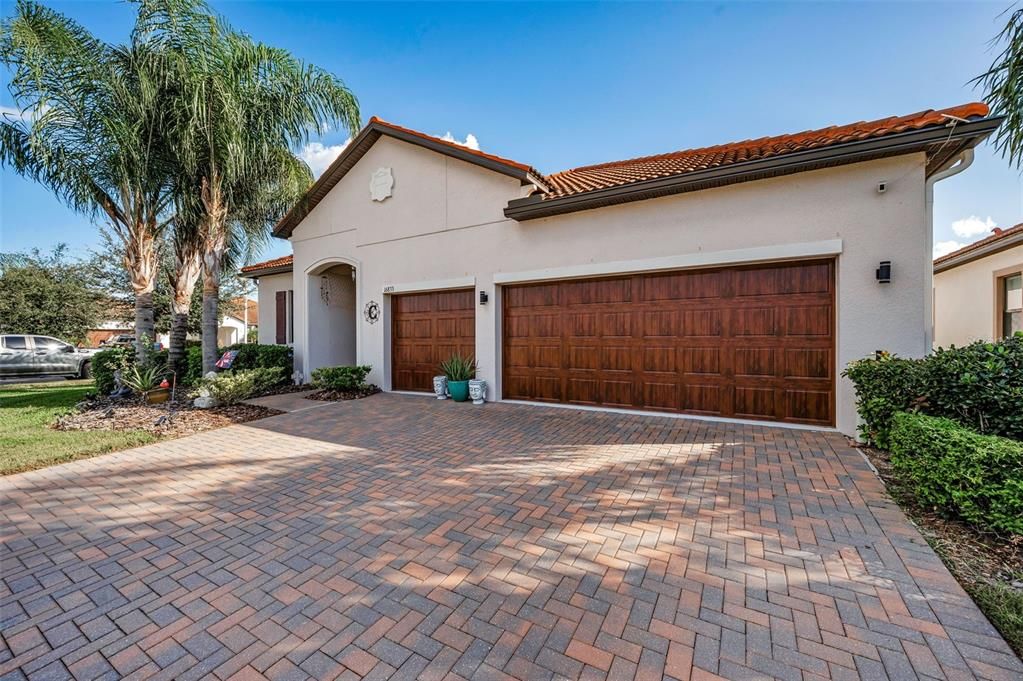 En Venta: $519,900 (3 camas, 3 baños, 2672 Pies cuadrados)