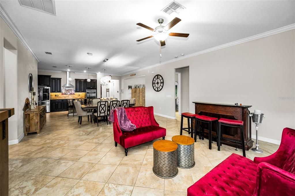 En Venta: $519,900 (3 camas, 3 baños, 2672 Pies cuadrados)