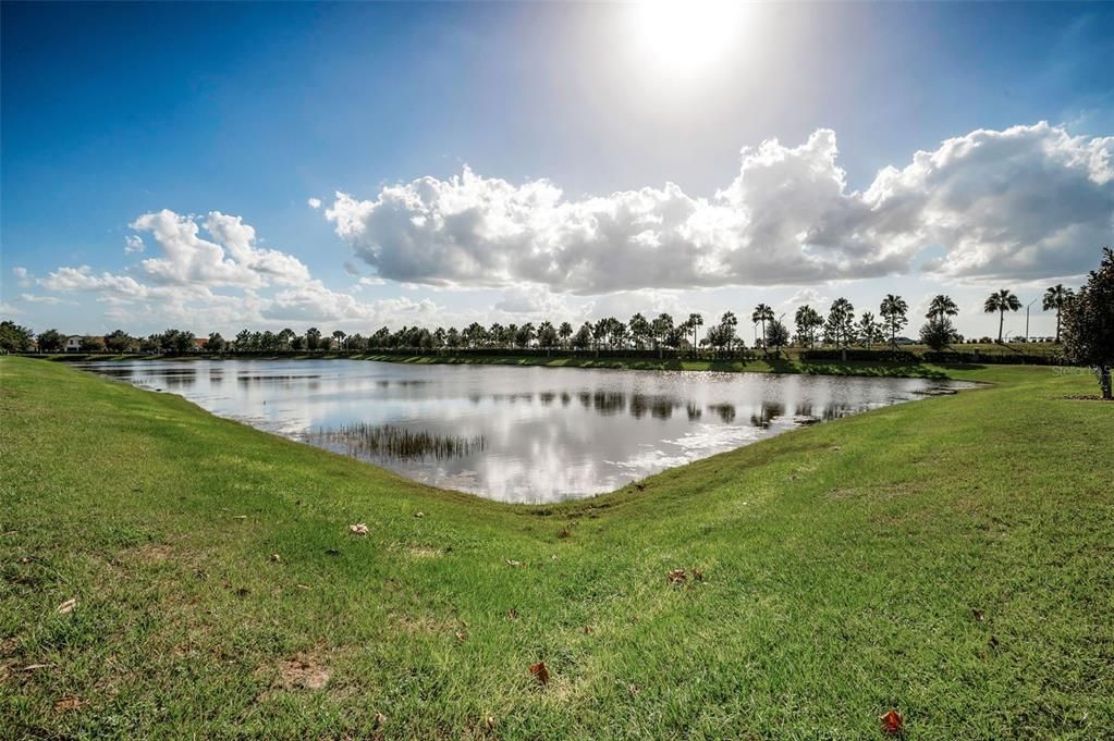 En Venta: $519,900 (3 camas, 3 baños, 2672 Pies cuadrados)