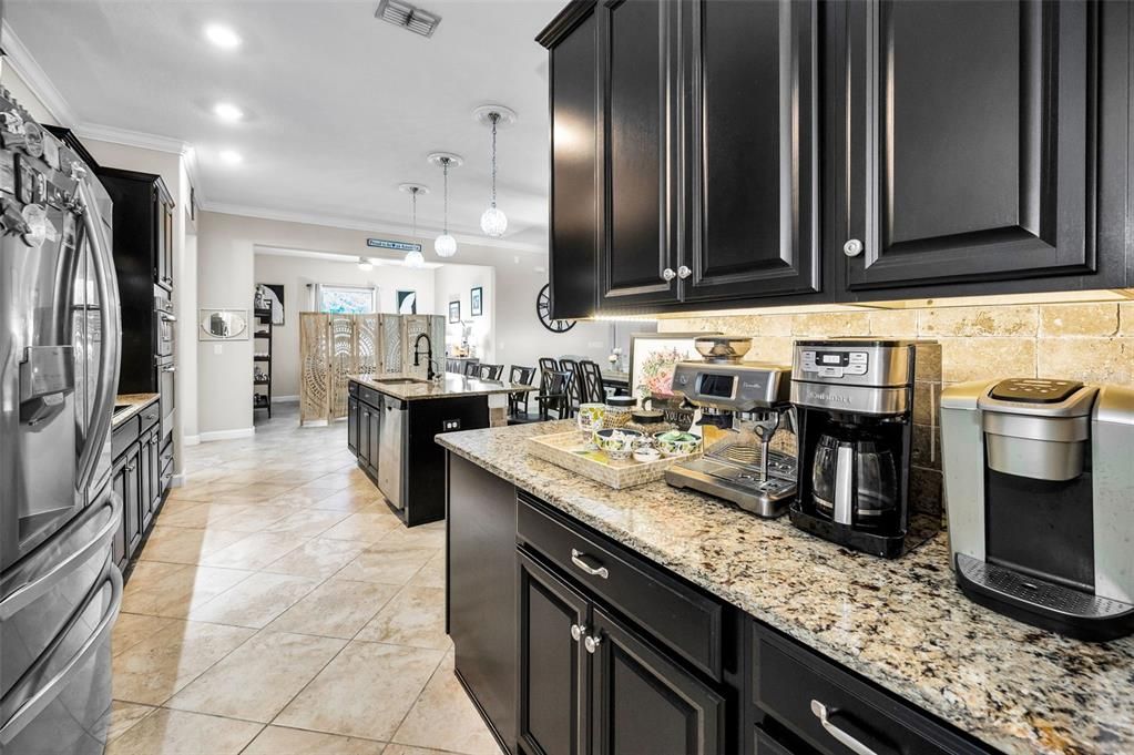 En Venta: $519,900 (3 camas, 3 baños, 2672 Pies cuadrados)