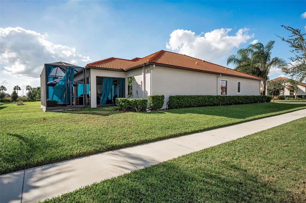 En Venta: $519,900 (3 camas, 3 baños, 2672 Pies cuadrados)