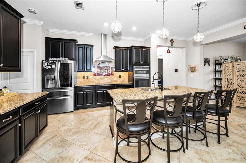 En Venta: $519,900 (3 camas, 3 baños, 2672 Pies cuadrados)