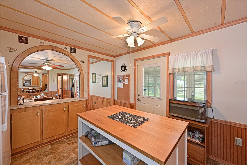 待售: $119,000 (2 贝兹, 1 浴室, 780 平方英尺)