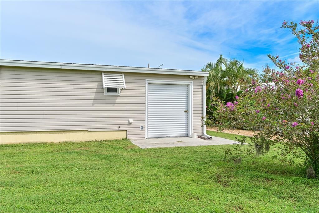 待售: $119,000 (2 贝兹, 1 浴室, 780 平方英尺)