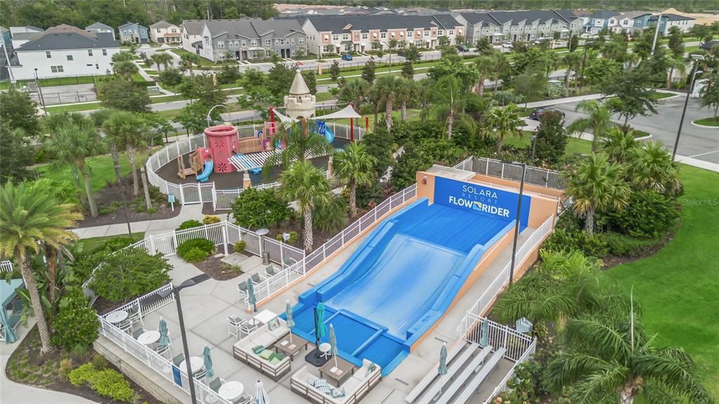 合同活跃: $495,000 (5 贝兹, 4 浴室, 2492 平方英尺)