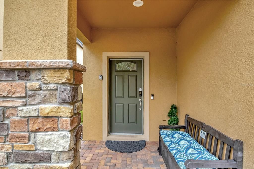 合同活跃: $495,000 (5 贝兹, 4 浴室, 2492 平方英尺)