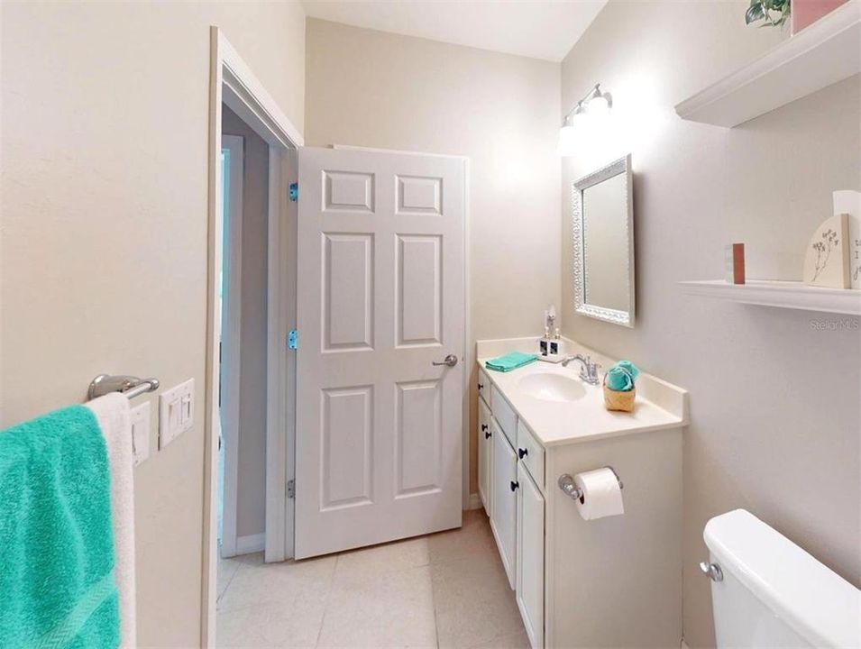 En Venta: $399,999 (2 camas, 2 baños, 1698 Pies cuadrados)