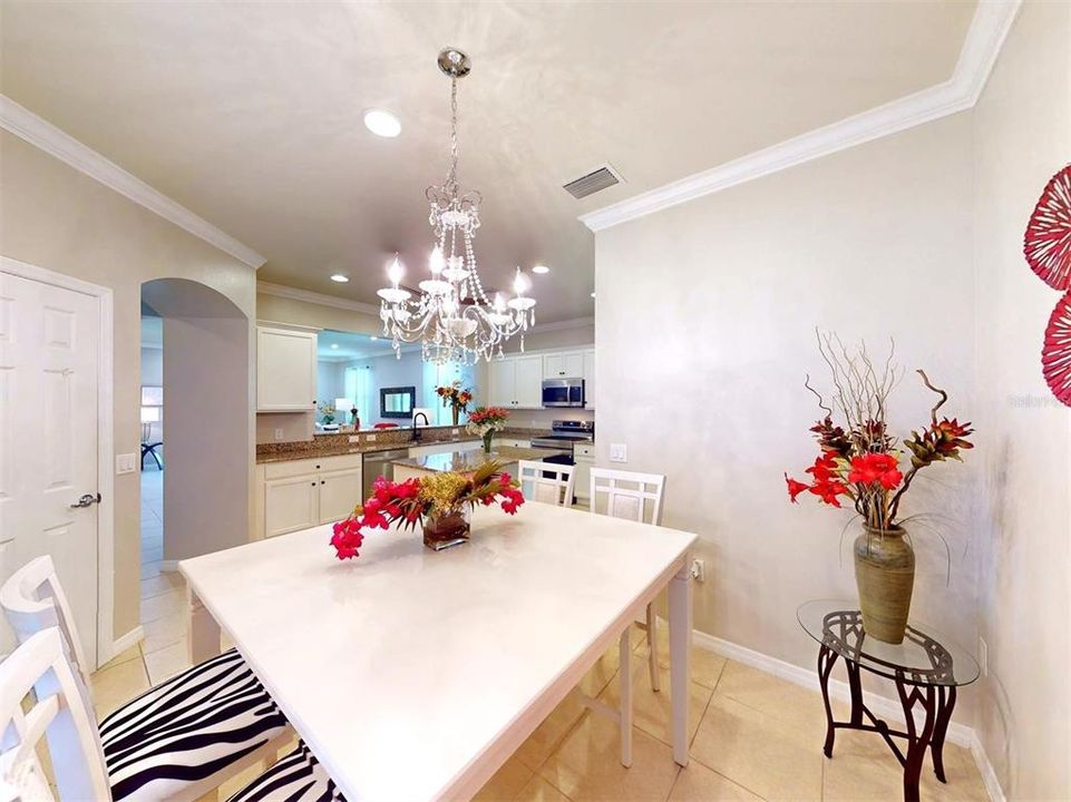 En Venta: $399,999 (2 camas, 2 baños, 1698 Pies cuadrados)