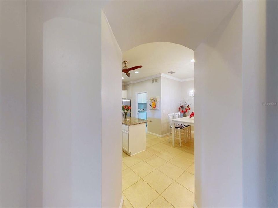 En Venta: $399,999 (2 camas, 2 baños, 1698 Pies cuadrados)