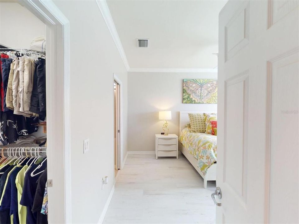 En Venta: $399,999 (2 camas, 2 baños, 1698 Pies cuadrados)