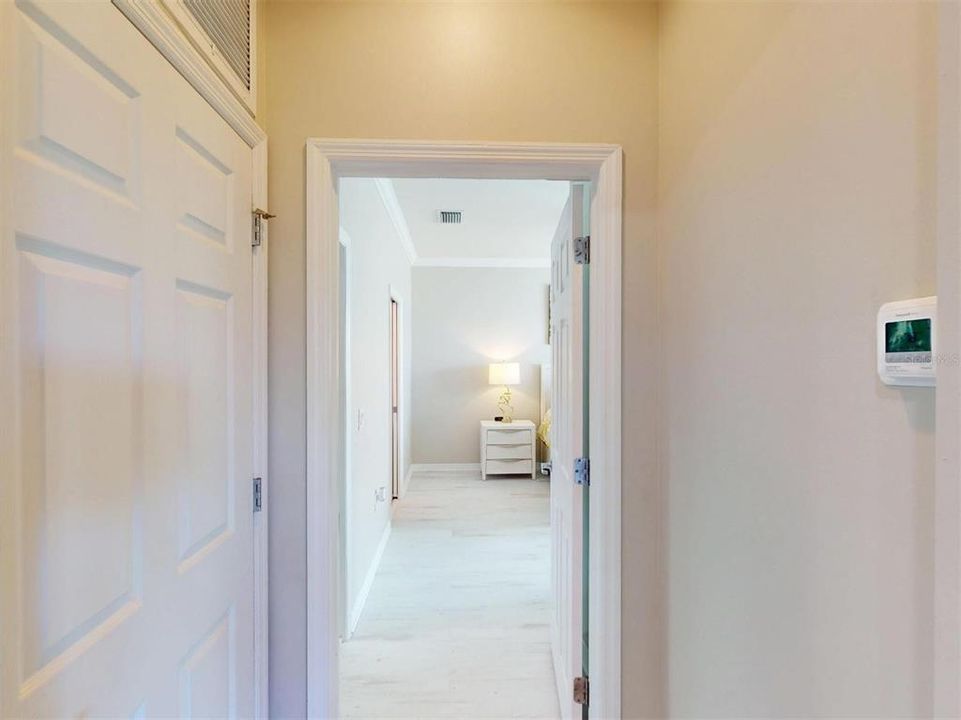 En Venta: $399,999 (2 camas, 2 baños, 1698 Pies cuadrados)