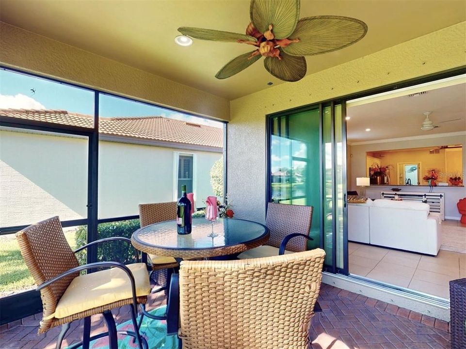 En Venta: $399,999 (2 camas, 2 baños, 1698 Pies cuadrados)