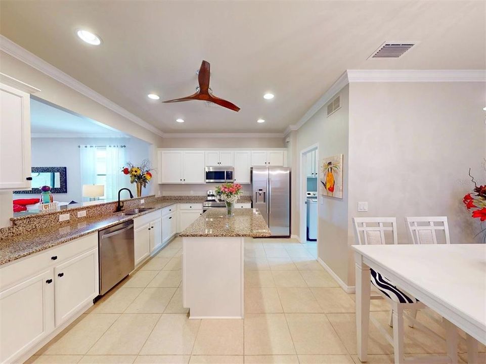 En Venta: $399,999 (2 camas, 2 baños, 1698 Pies cuadrados)