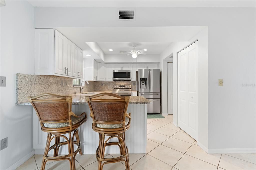 For Sale: $249,000 (2 beds, 2 baths, 1515 Square Feet)