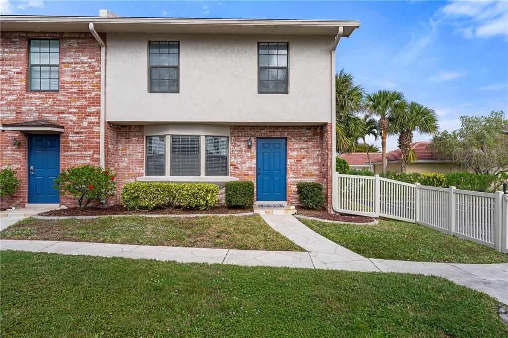 For Sale: $249,000 (2 beds, 2 baths, 1515 Square Feet)