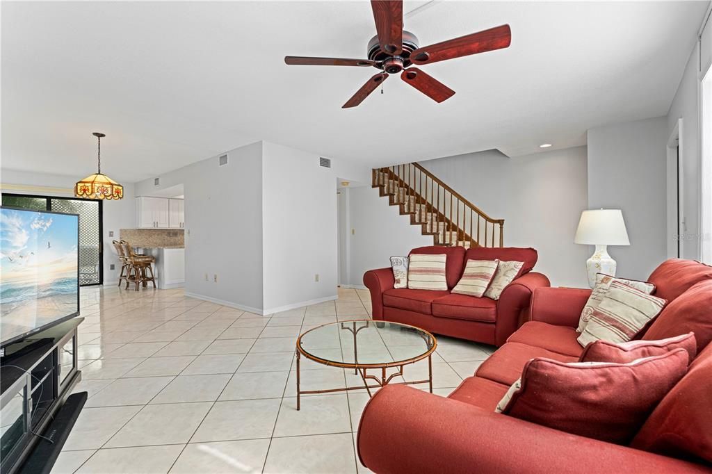 For Sale: $249,000 (2 beds, 2 baths, 1515 Square Feet)