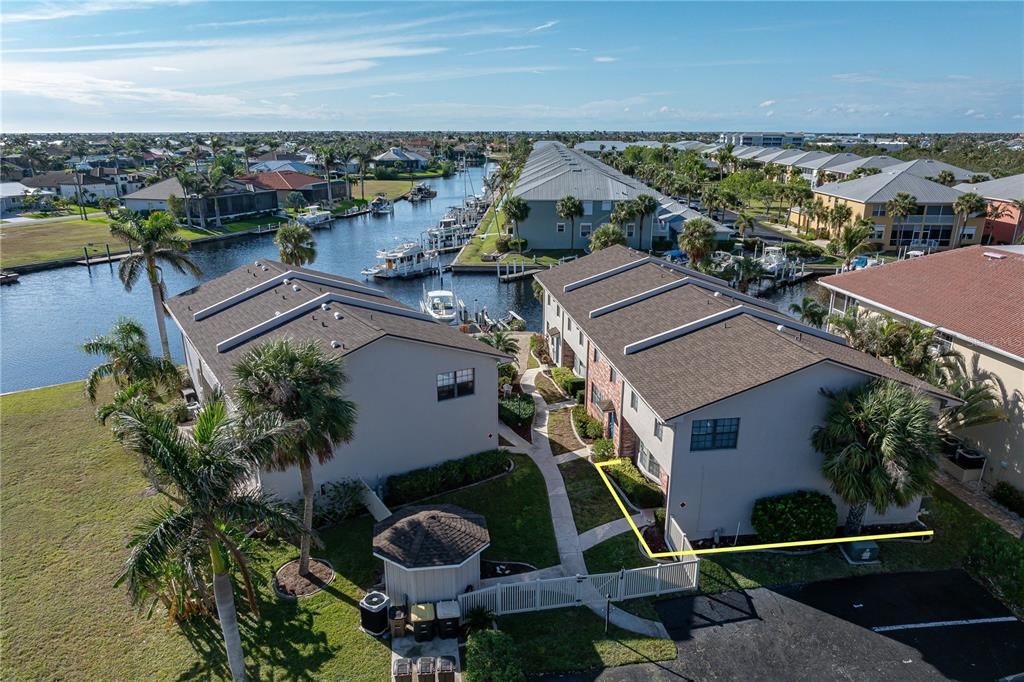 For Sale: $249,000 (2 beds, 2 baths, 1515 Square Feet)