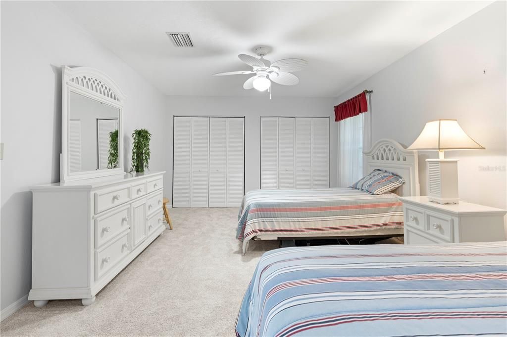 For Sale: $249,000 (2 beds, 2 baths, 1515 Square Feet)