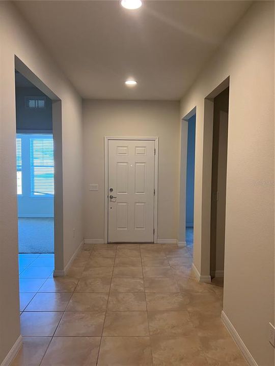 For Rent: $2,700 (5 beds, 3 baths, 4139 Square Feet)