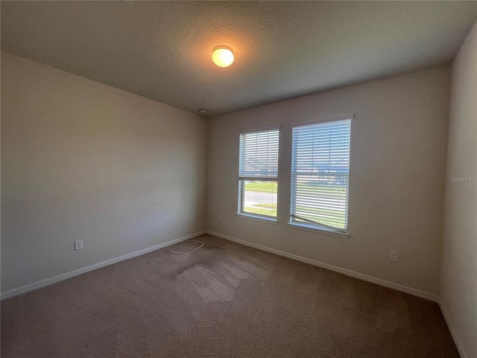 For Rent: $2,700 (5 beds, 3 baths, 4139 Square Feet)