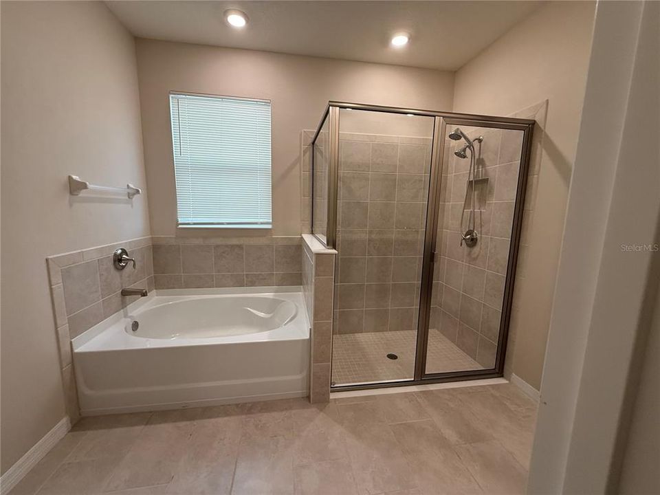 En Renta: $2,995 (3 camas, 2 baños, 2045 Pies cuadrados)