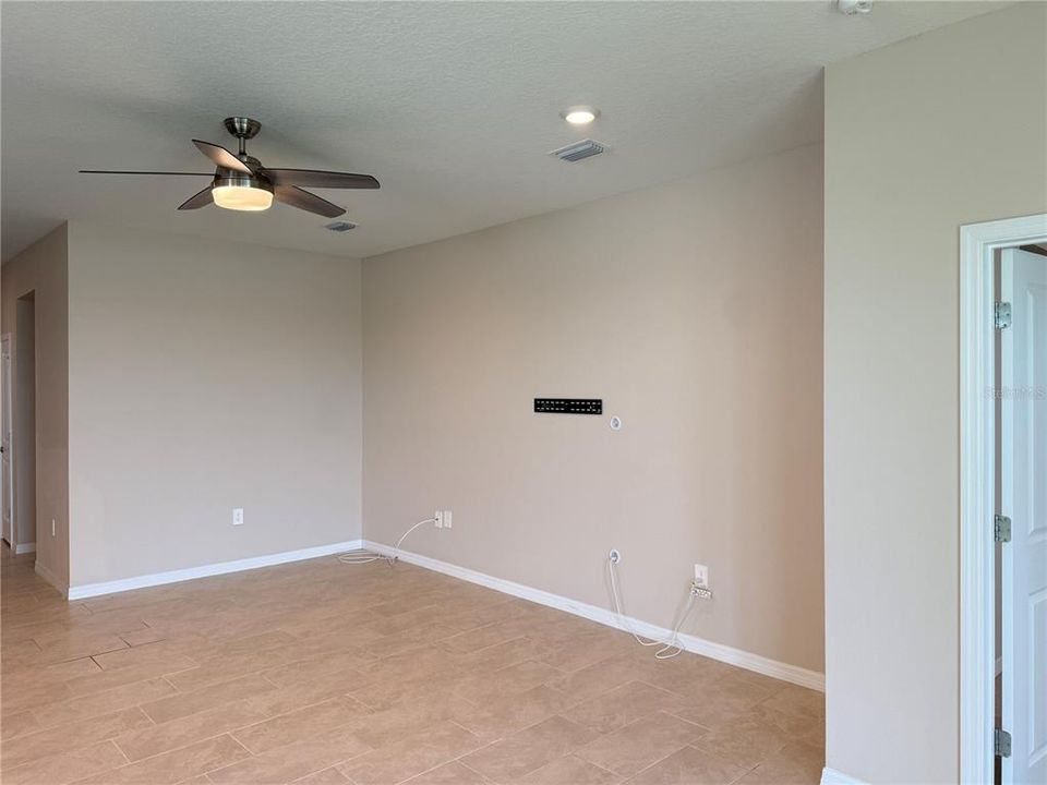 En Renta: $2,995 (3 camas, 2 baños, 2045 Pies cuadrados)